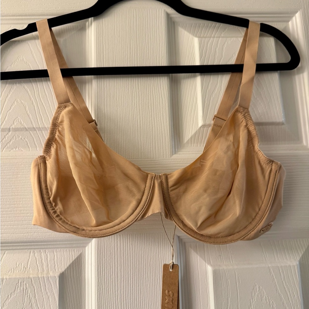 Nude Underwire Bra - No Show Molded Unlined Demi Bra